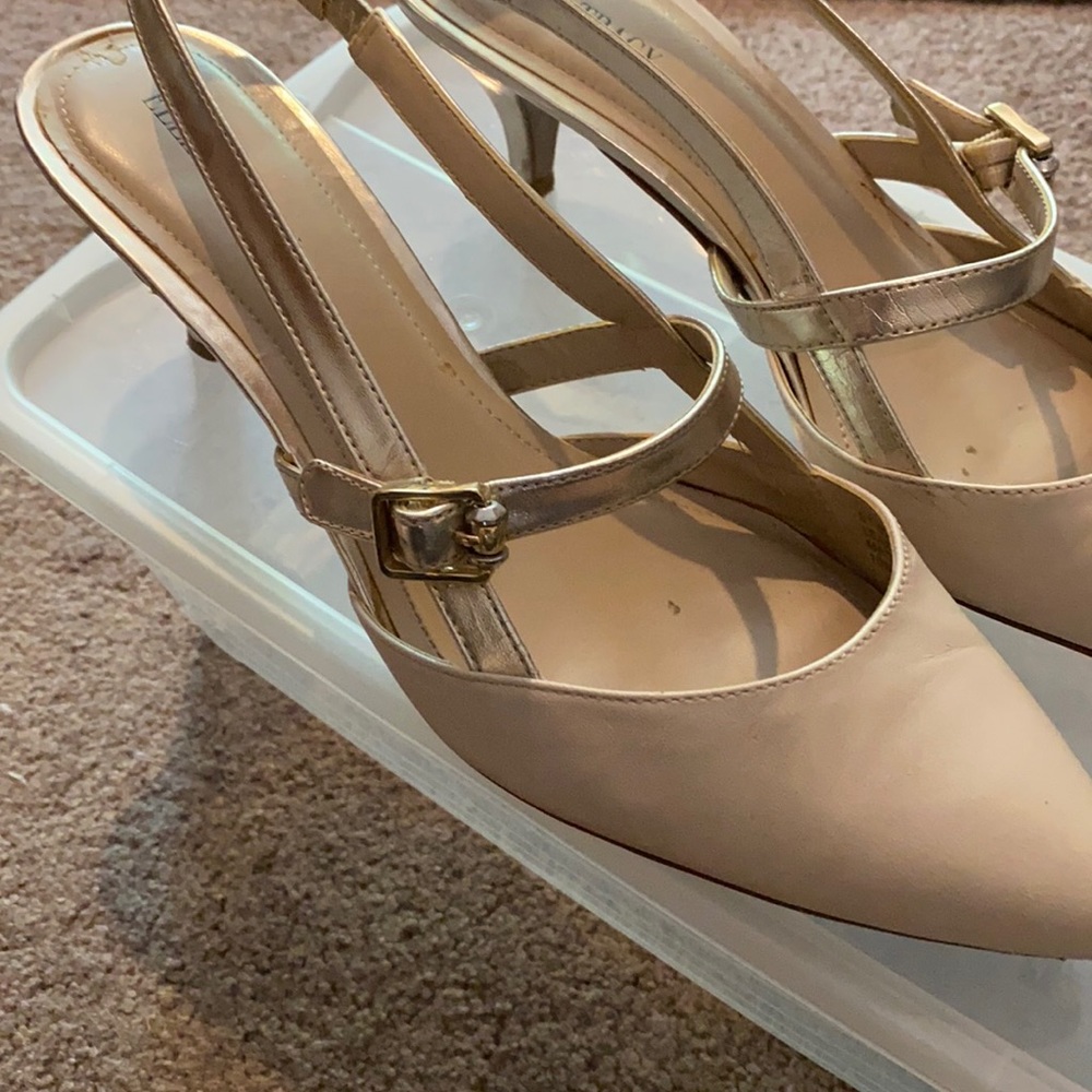 Nude Ellen Tracy heels